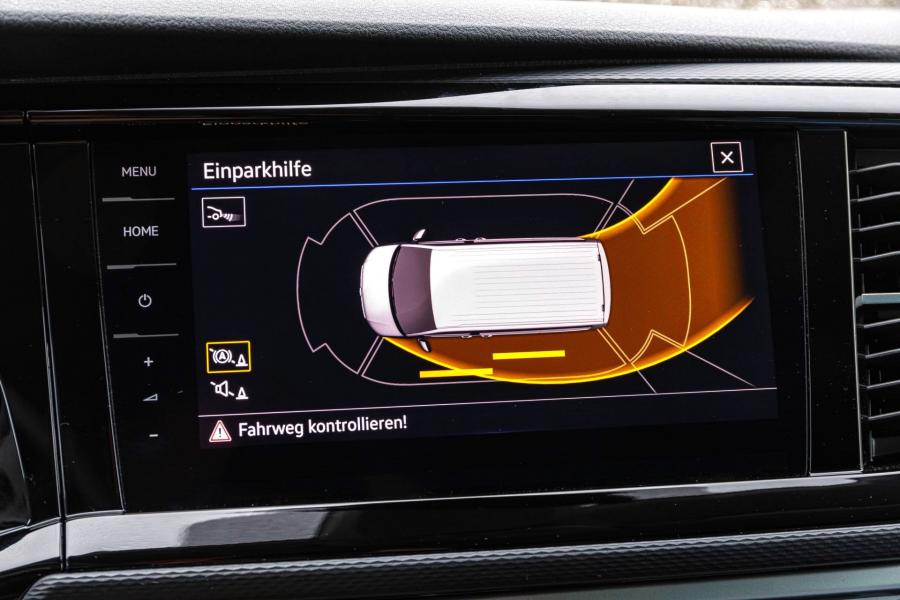Детали интерьера Volkswagen Multivan Bulli (T6.1) 2019 года  (фото 75 из 86)